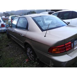 kia magentis del año 2001