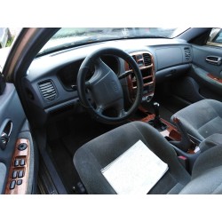 kia magentis del año 2001