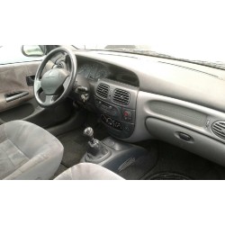 renault megane i fase 2 berlina (ba0) del año 2000