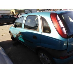 opel corsa c del año 2001