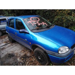 opel corsa b del año 2000