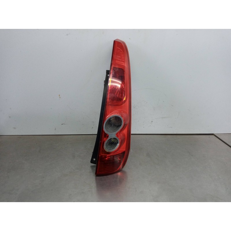 Recambio de piloto trasero derecho para ford fiesta (cbk) ambiente referencia OEM IAM Recambio de piloto trasero derecho para ford fiesta (cbk) ambiente referencia OEM IAM