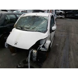 peugeot 107 del año 2012