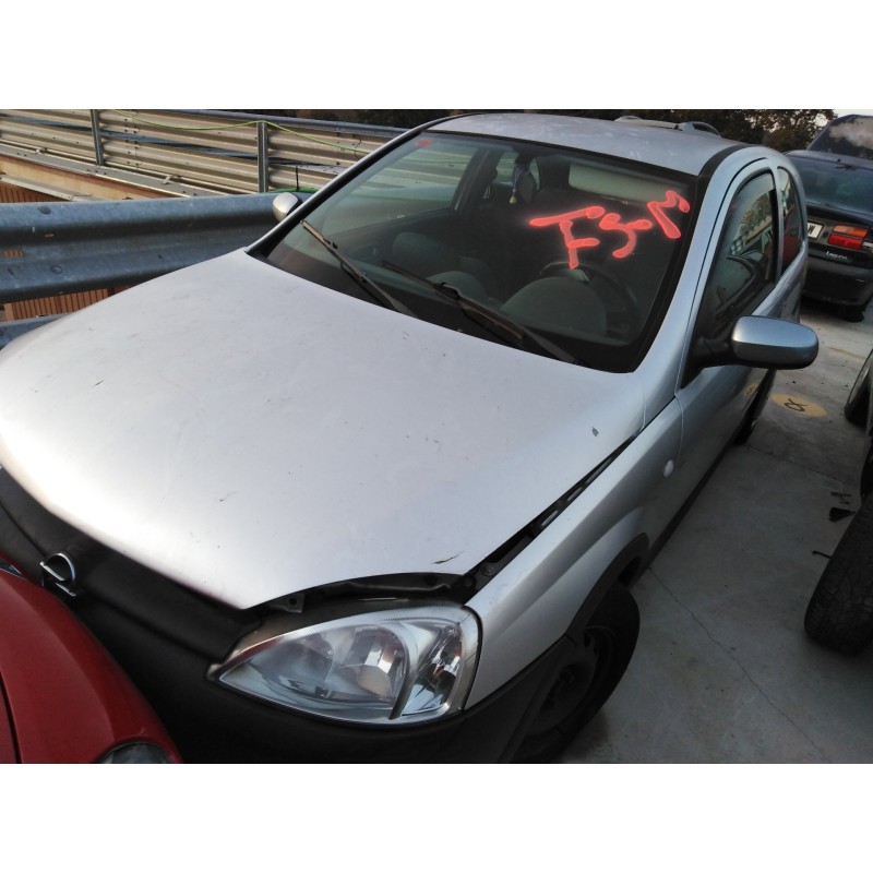 opel corsa c del año 2003