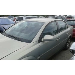 opel vectra c berlina del año 2005