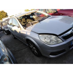 opel vectra c berlina del año 2006