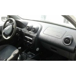 ford fiesta (cbk) del año 2004