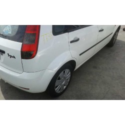 ford fiesta (cbk) del año 2004