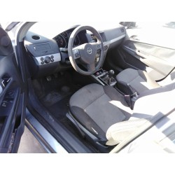 opel astra h berlina del año 2005
