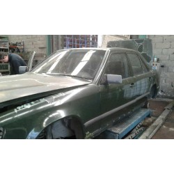 mercedes clase e (w124) berlina del año 1989