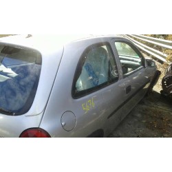 opel corsa b del año 2000