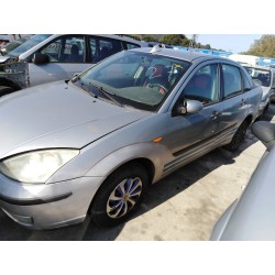 ford focus berlina (cak) del año 2004