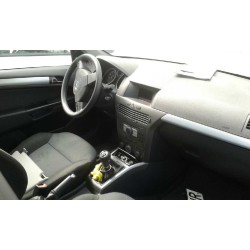 opel astra h berlina del año 2005