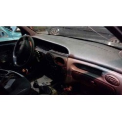 renault megane i berlina hatchback (ba0) del año 1999