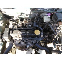 opel astra g berlina del año 2000