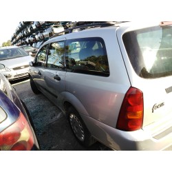 ford focus turnier (cak) del año 2001