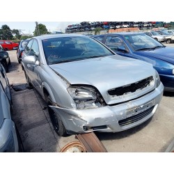 opel vectra c berlina del año 2004
