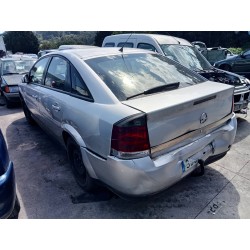 opel vectra c berlina del año 2004
