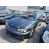 toyota avensis berlina (t 22) del año 2000