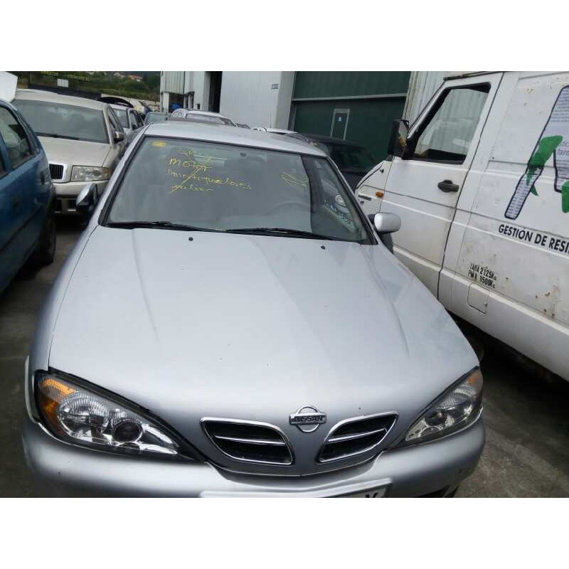 nissan primera berlina (p11) del año 2001