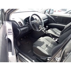 toyota corolla verso (r1) del año 2007