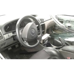 renault laguna ii (bg0) del año 2001