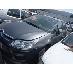 citroen c4 berlina del año 2010