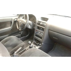 opel astra g berlina del año 2001