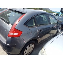 citroen c4 berlina del año 2010