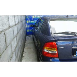 opel astra g berlina del año 2001