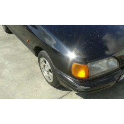 ford sierra berlina del año 1989