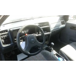 ford sierra berlina del año 1989