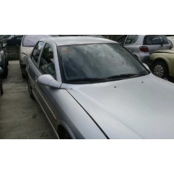 opel vectra b berlina del año 2001
