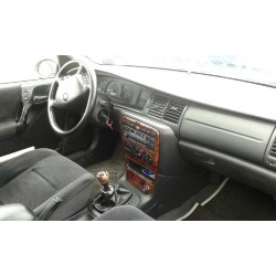 opel vectra b berlina del año 2001