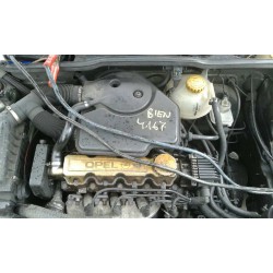 opel corsa b del año 1996