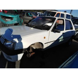 peugeot 205 berlina del año 1996