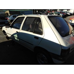 peugeot 205 berlina del año 1996