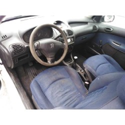 peugeot 206 berlina del año 2004