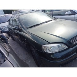 opel astra g berlina del año 2000