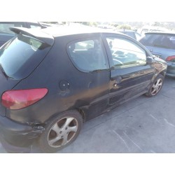 peugeot 206 berlina del año 2002
