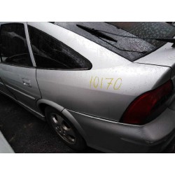 opel vectra b berlina del año 2000