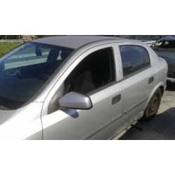 opel astra g berlina del año 1999