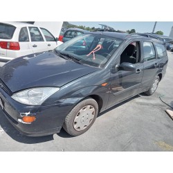 ford focus turnier (cak) del año 2001