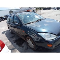 ford focus turnier (cak) del año 2001