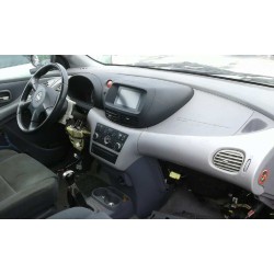 nissan almera tino (v10m) del año 2005