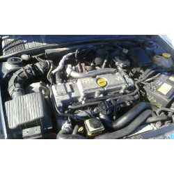 opel vectra b berlina del año 2000