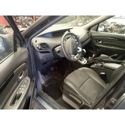 renault scenic iii del año 2011