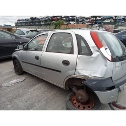 opel corsa c del año 2001
