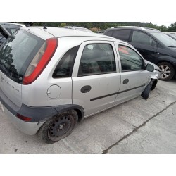 opel corsa c del año 2001