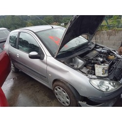 peugeot 206 berlina del año 2004